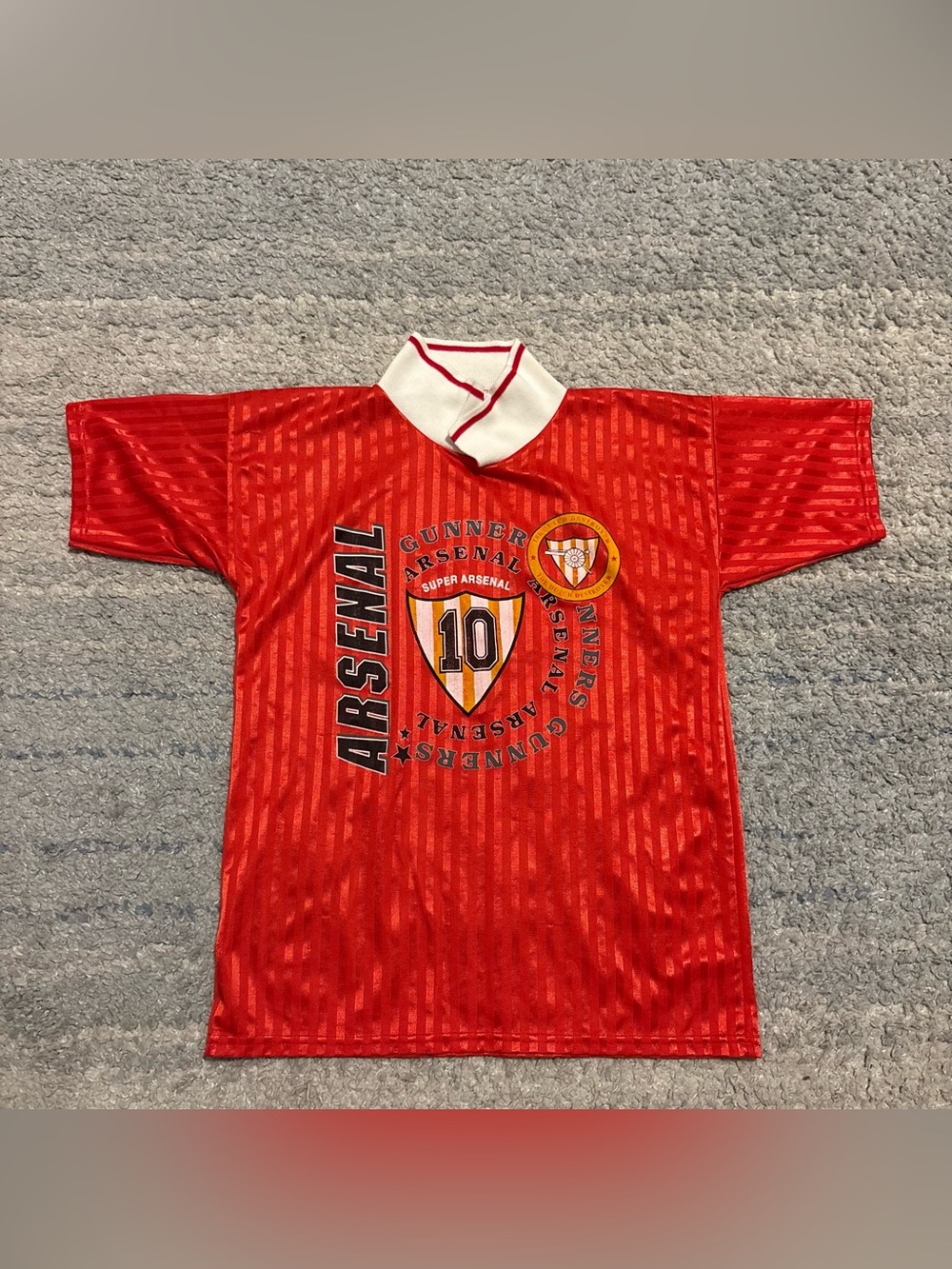Vintage 90s Arsenal FC "The Dutch Destroyer" Dennis Bergkamp #10 Jersey - Red -